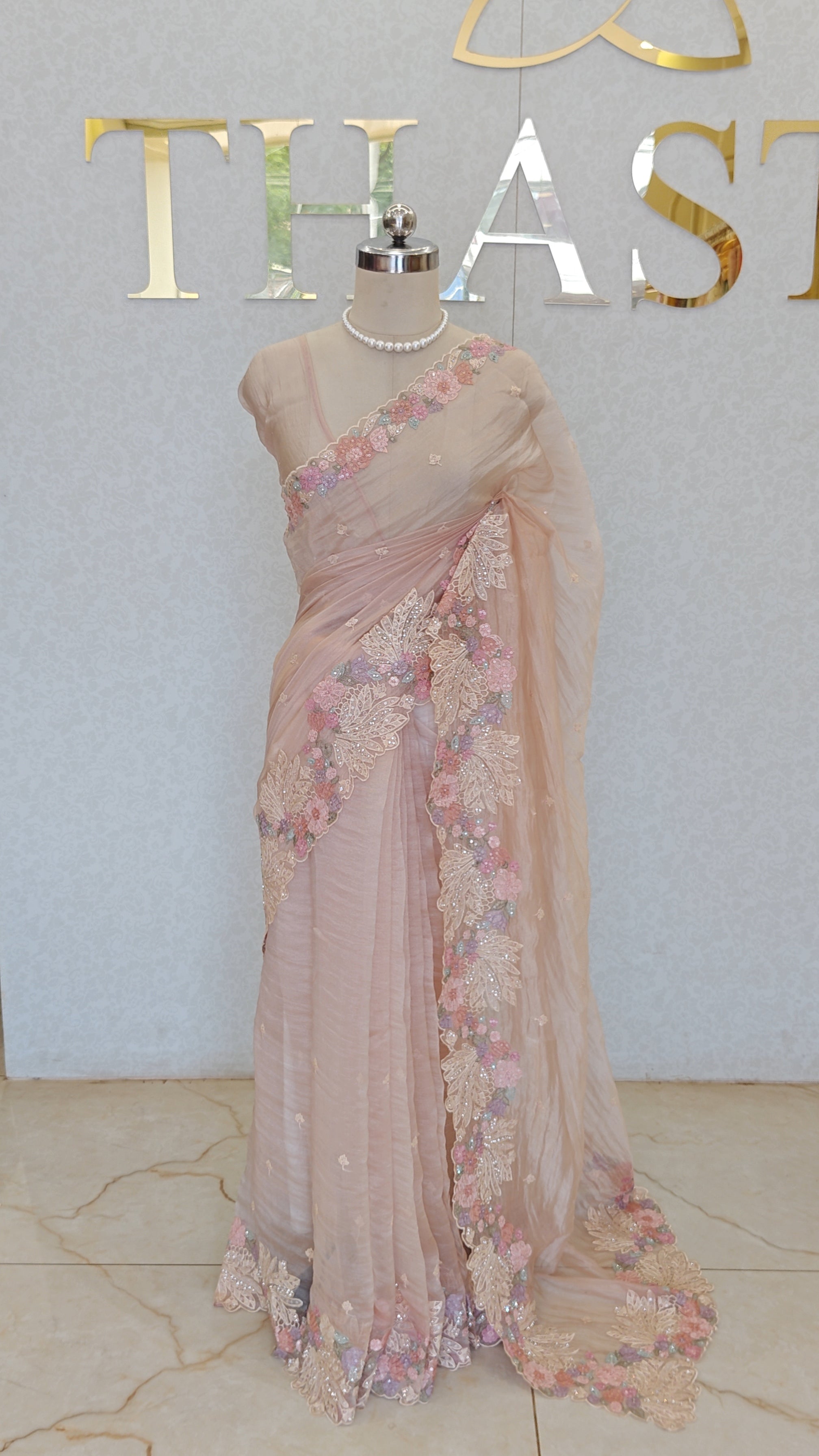 FLOWY ORGANZA SAREE