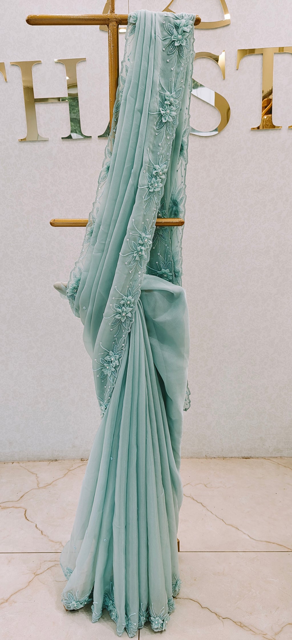 FLOWY ORGANZA SAREE