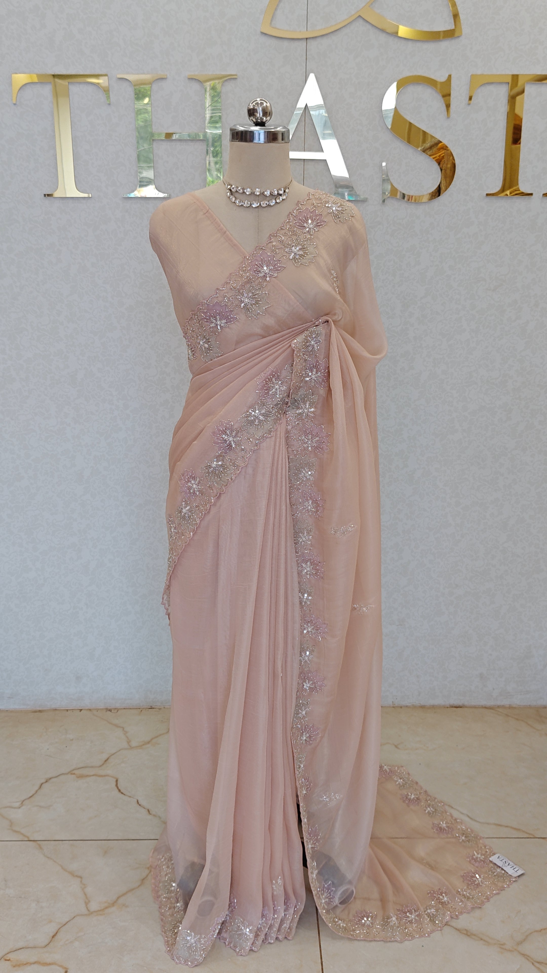 FLOWY ORGANZA SAREE