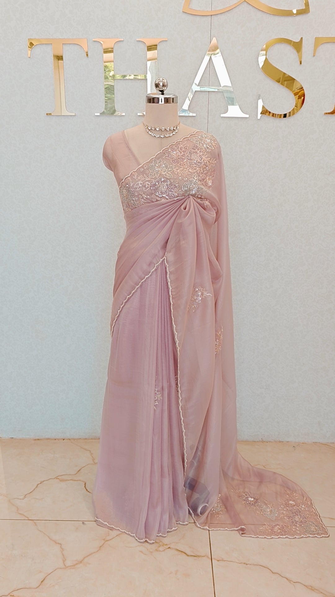 FLOWY ORGANZA SAREE