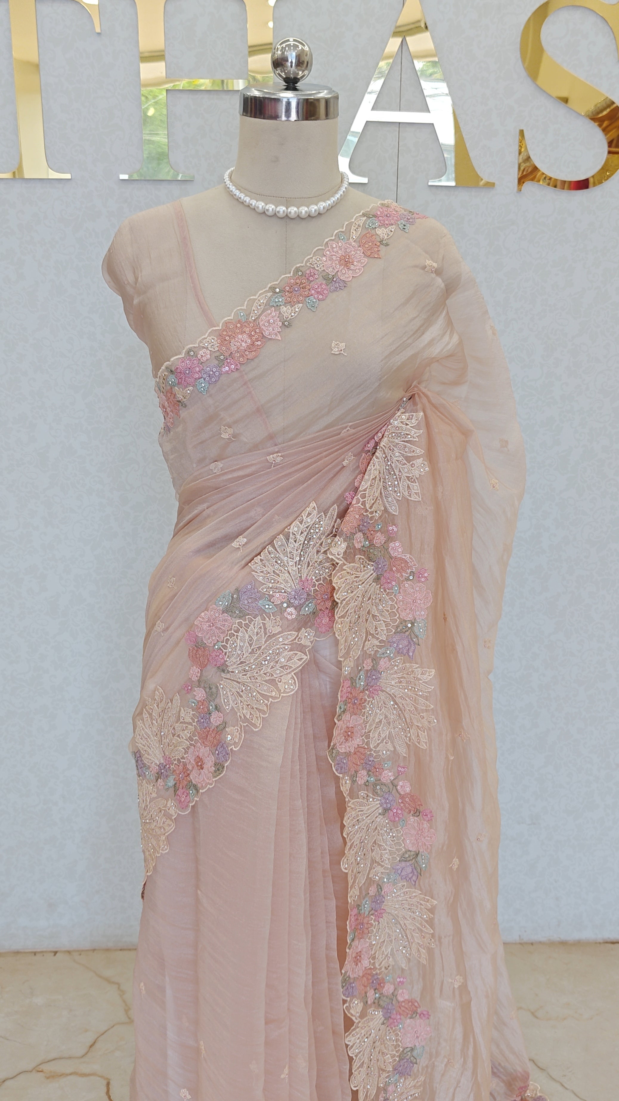 FLOWY ORGANZA SAREE