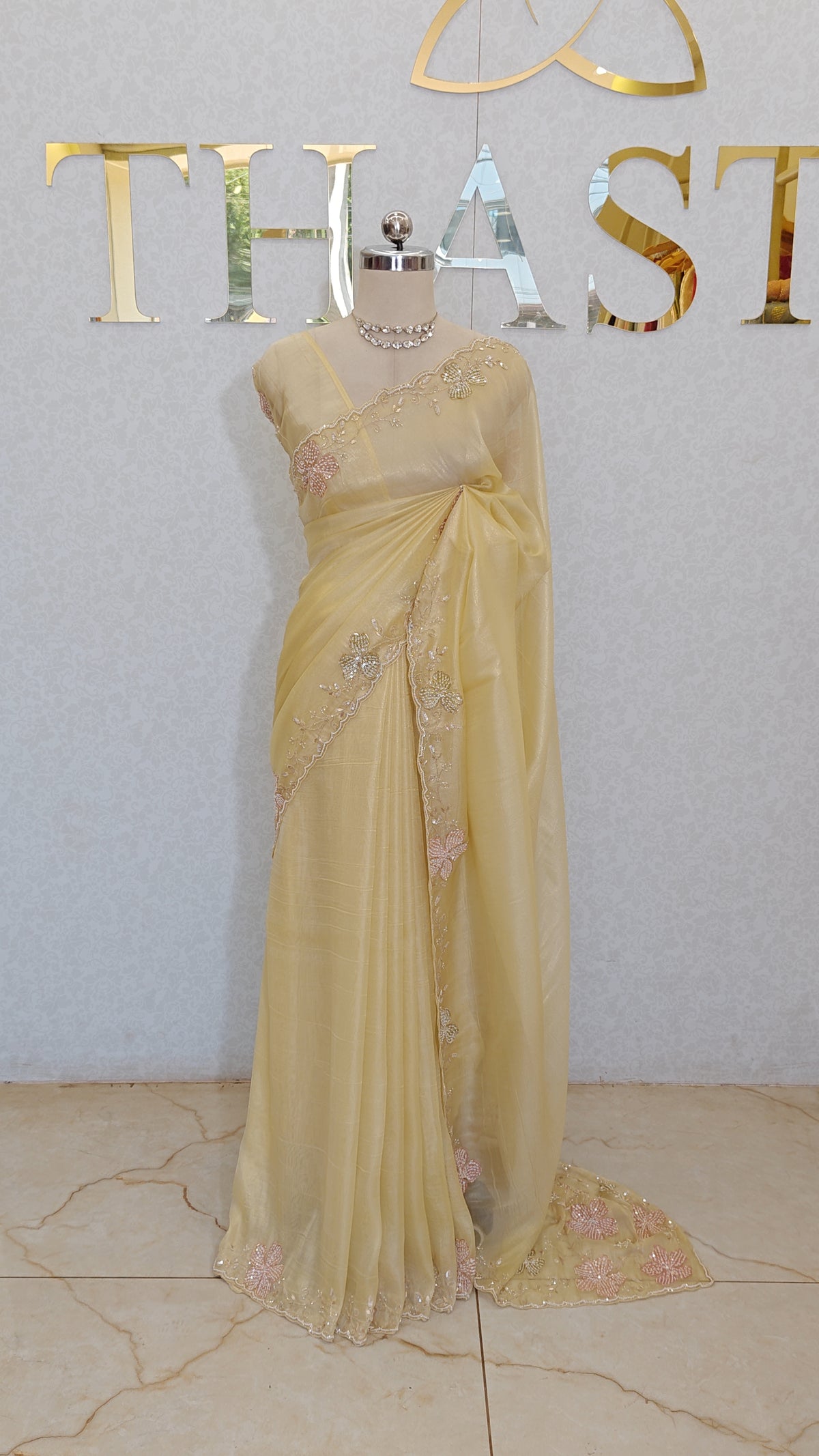 FLOWY ORGANZA SAREE
