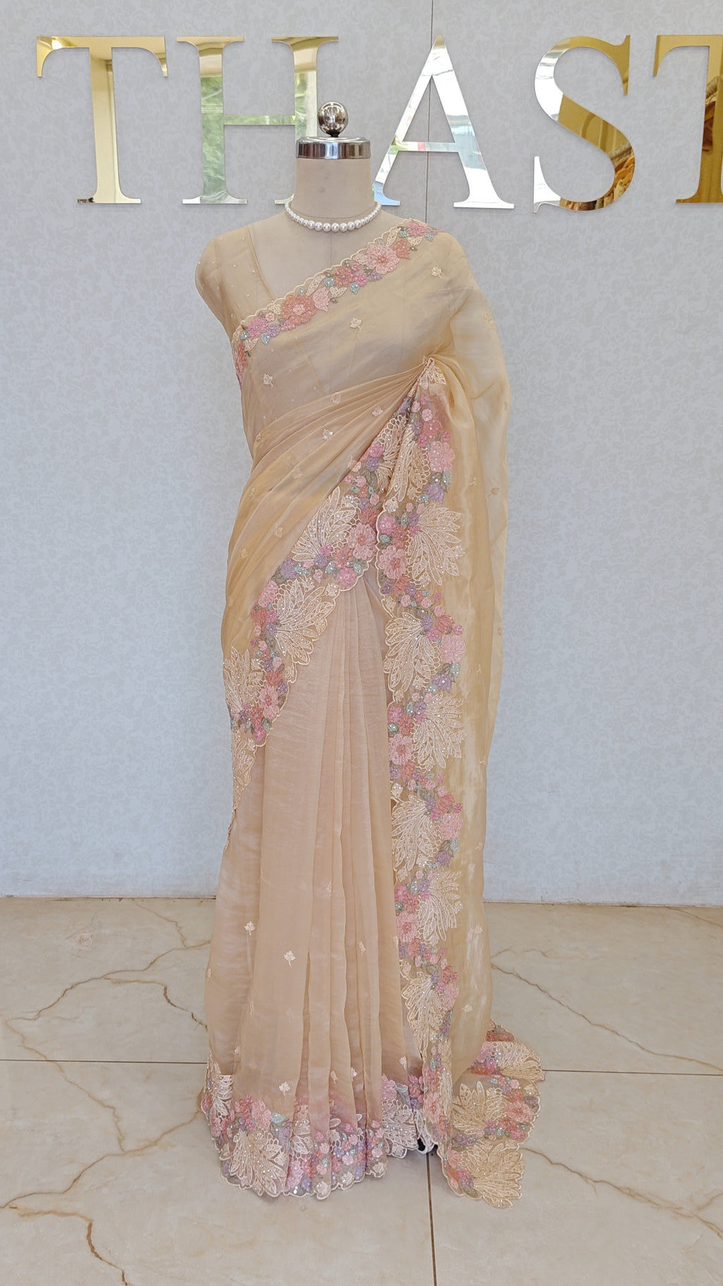 FLOWY ORGANZA SAREE