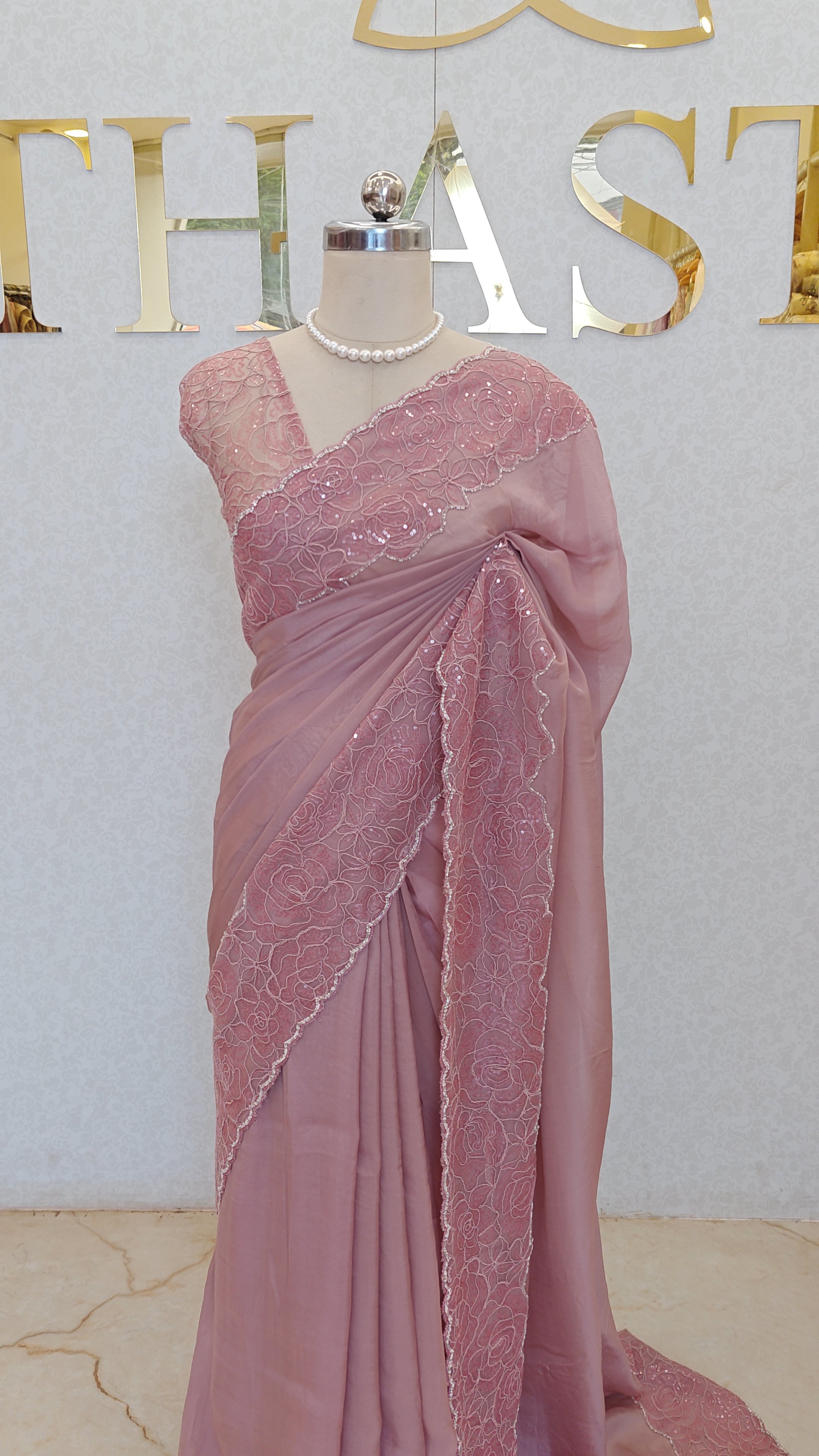 FLOWY ORGANZA SAREE
