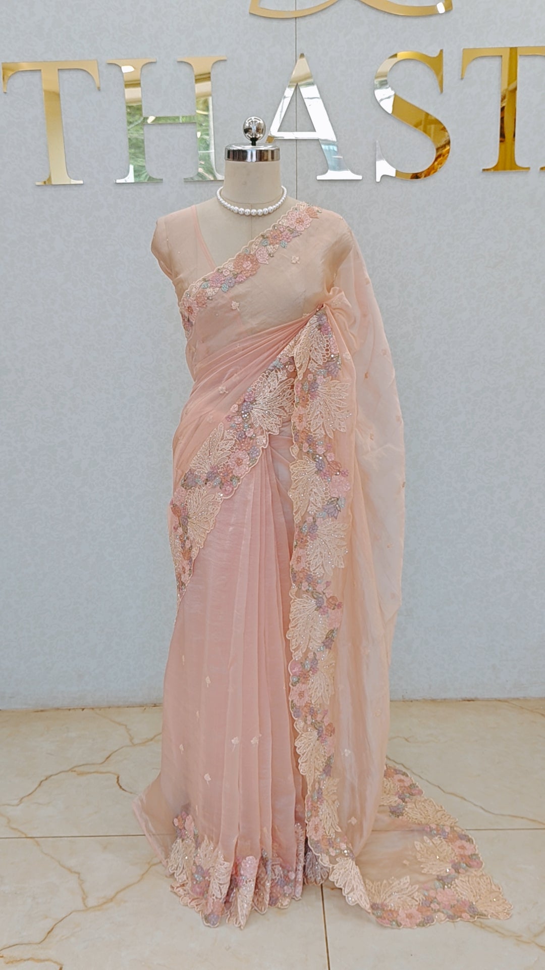 FLOWY ORGANZA SAREE