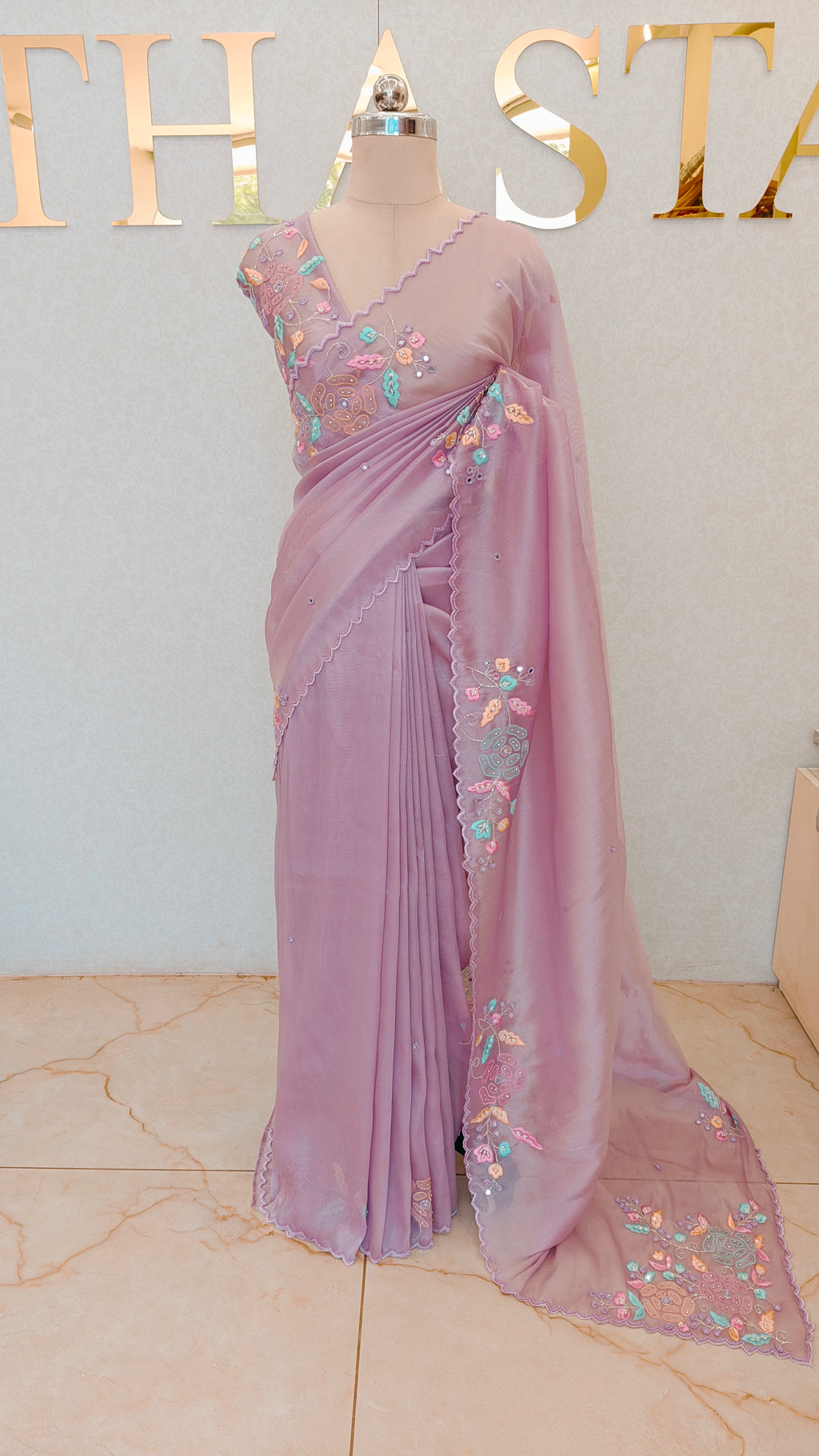 FLOWY ORGANZA TISSUE SAREE