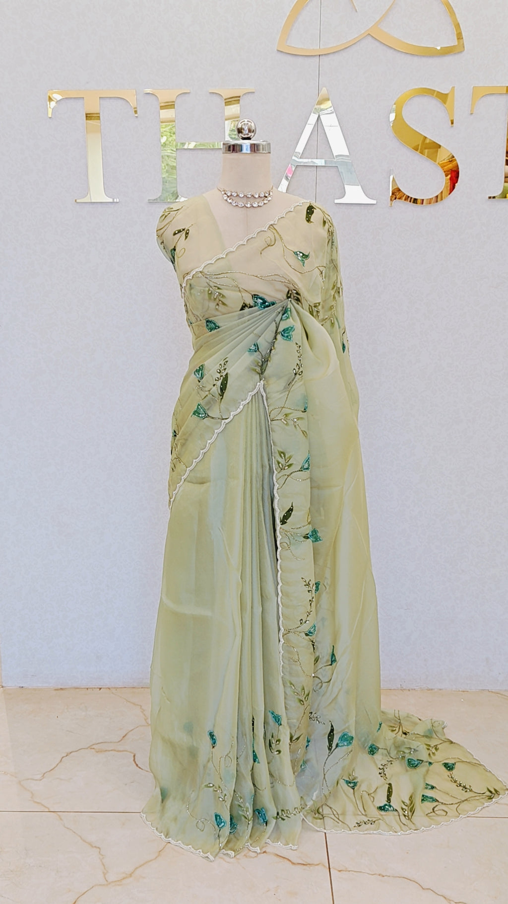 FLOWY ORGANZA SAREE