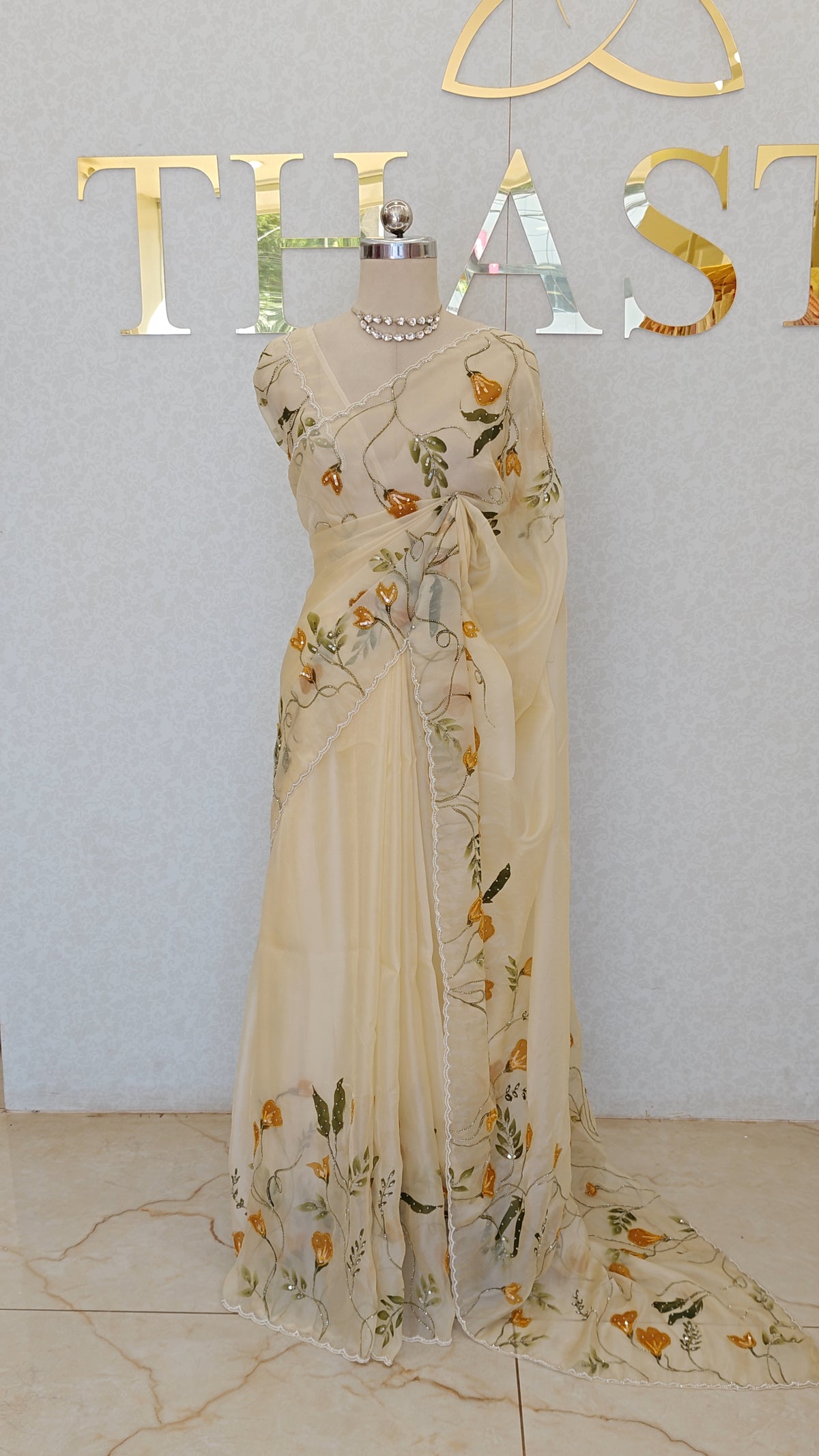 FLOWY ORGANZA SAREE