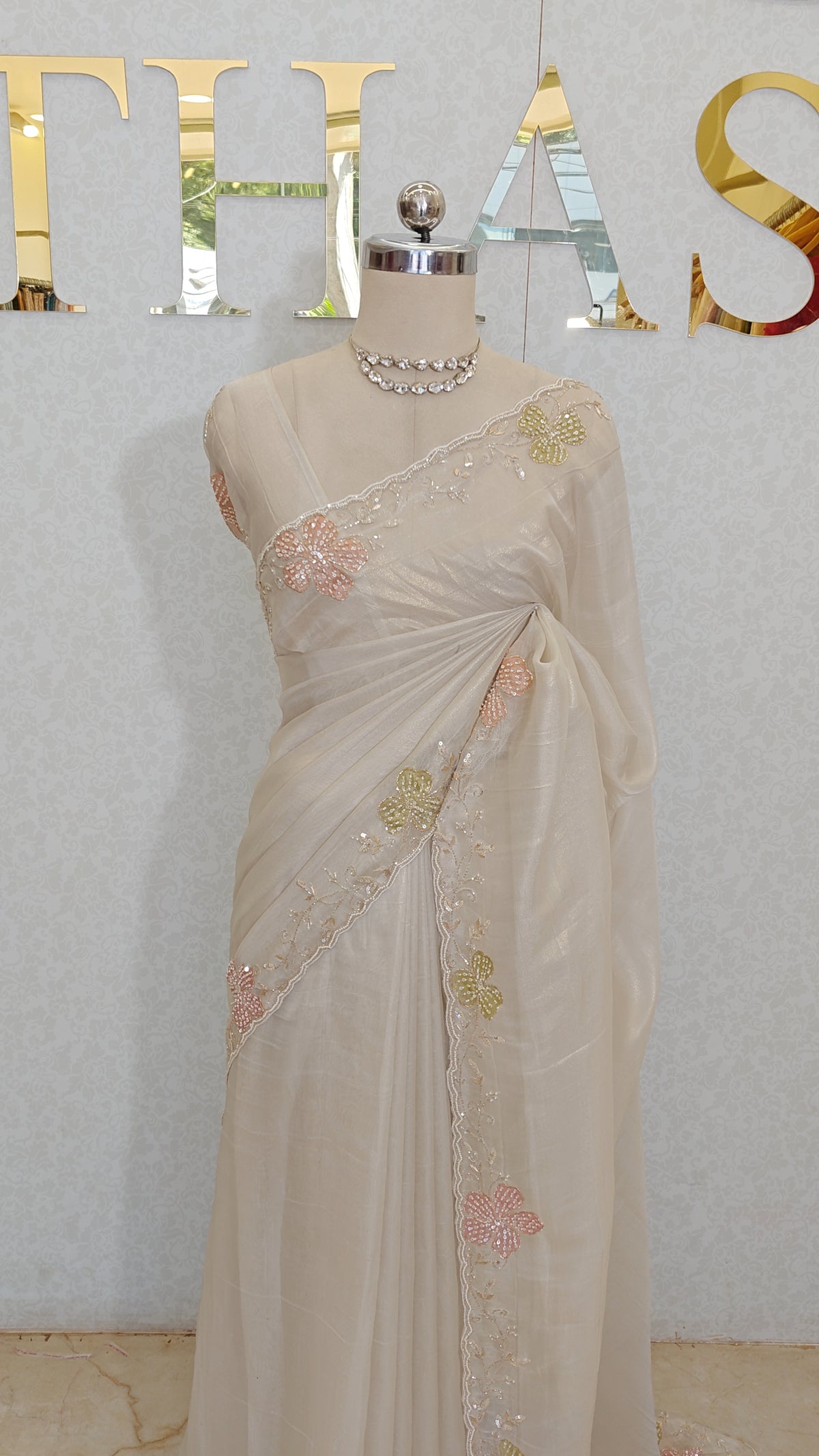 FLOWY ORGANZA SAREE