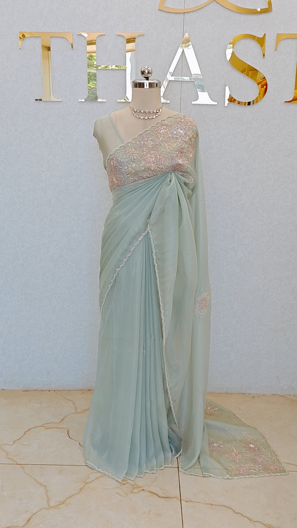 FLOWY ORGANZA SAREE