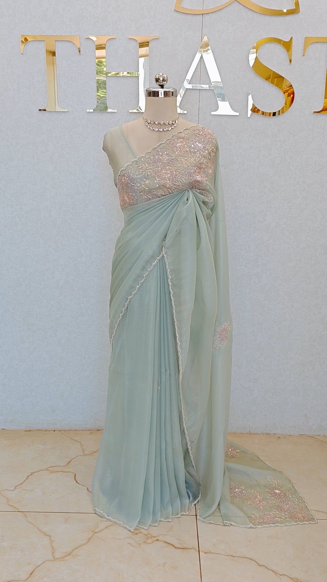FLOWY ORGANZA SAREE