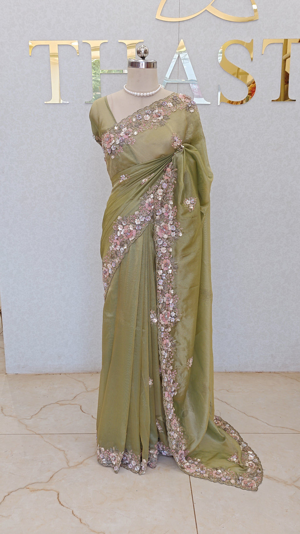 FLOWY ORGANZA SAREE