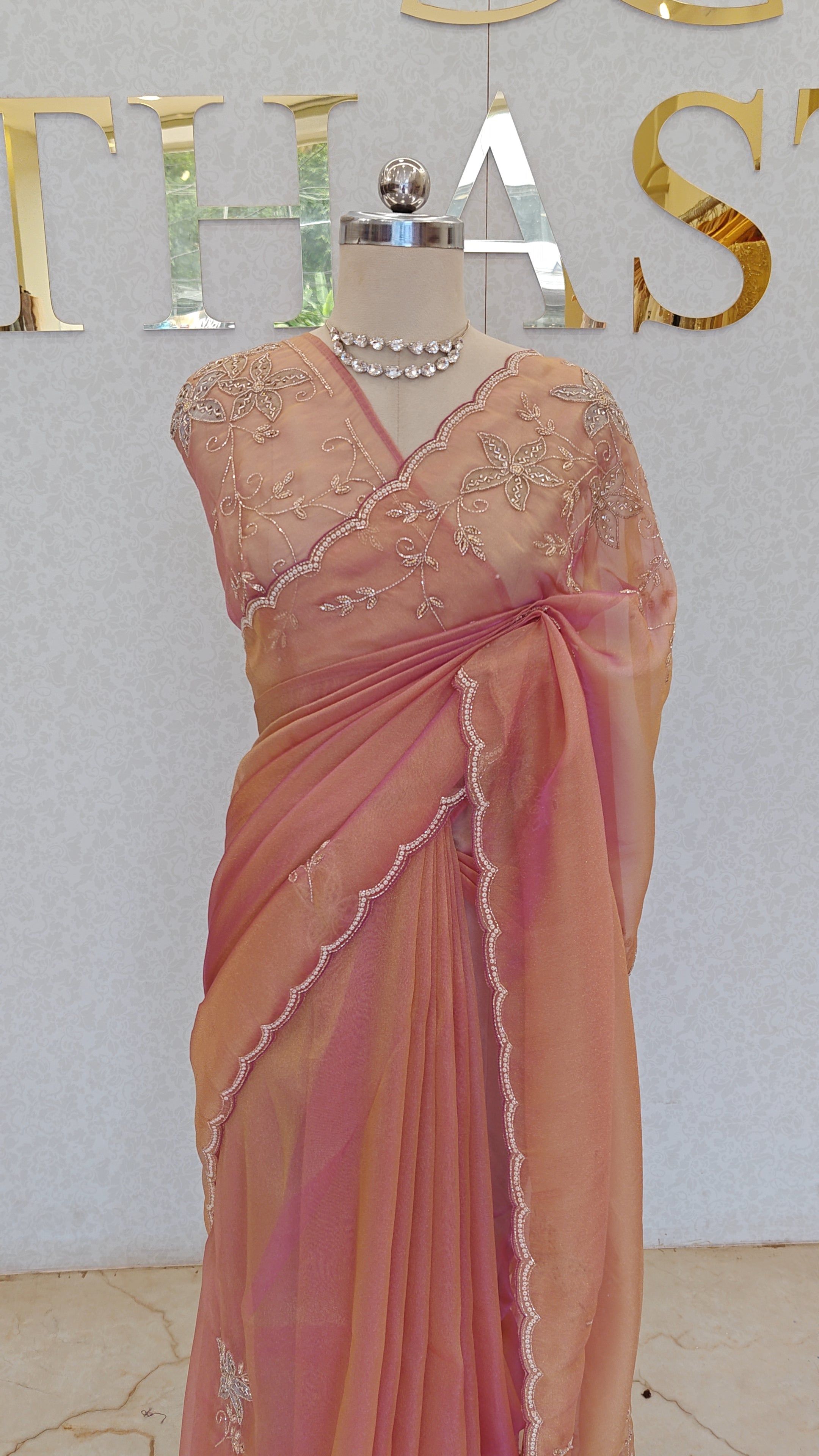 FLOWY ORGANZA SAREE