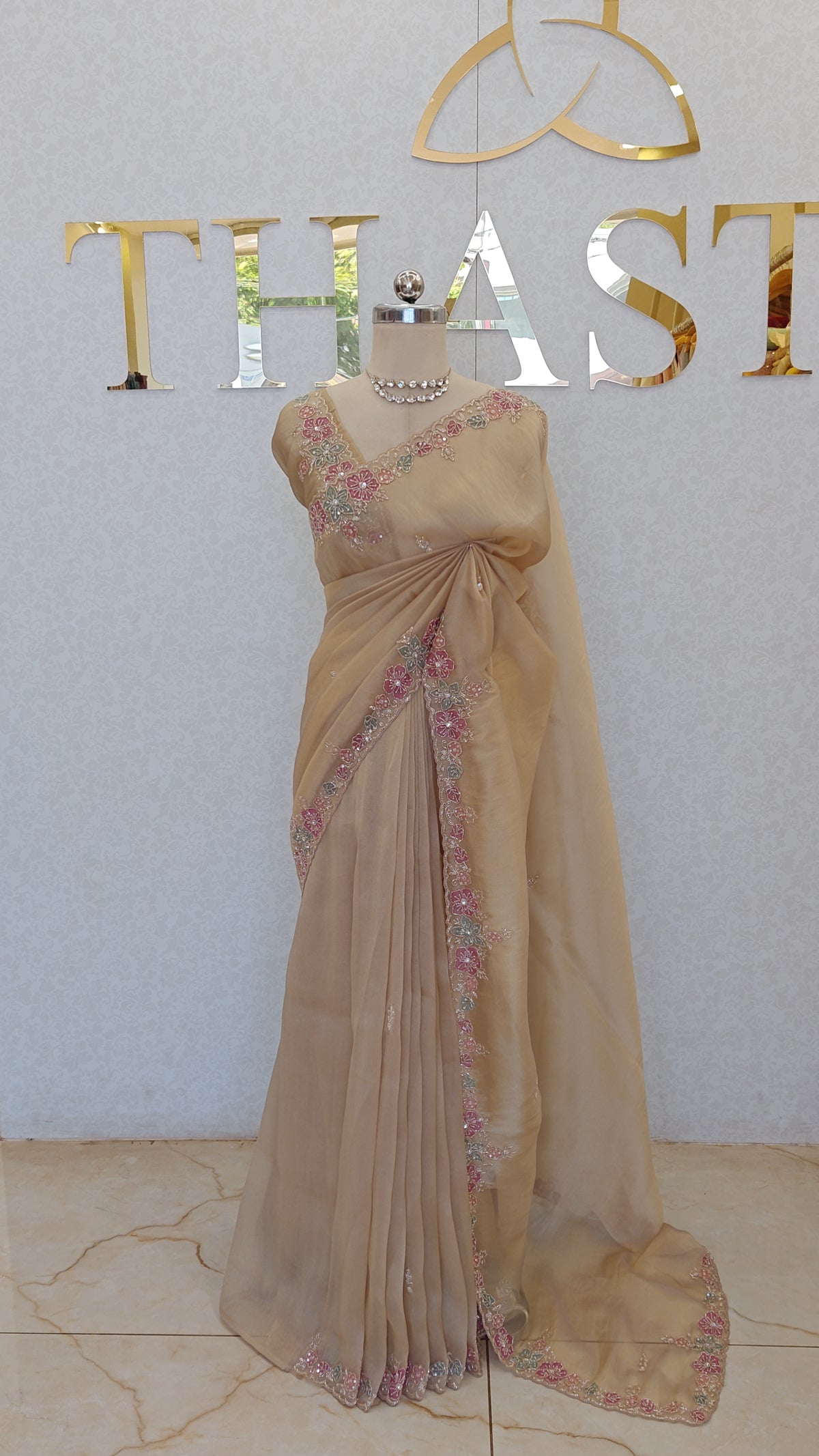 FLOWY ORGANZA SAREE