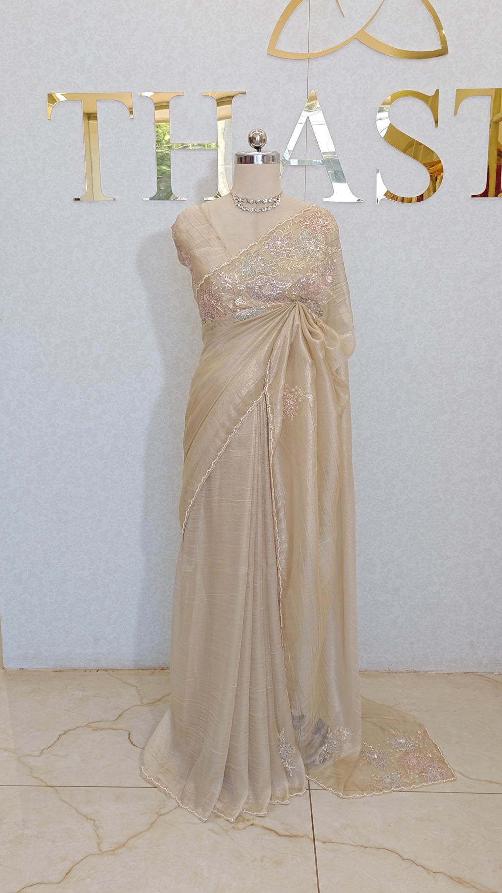 FLOWY ORGANZA SAREE