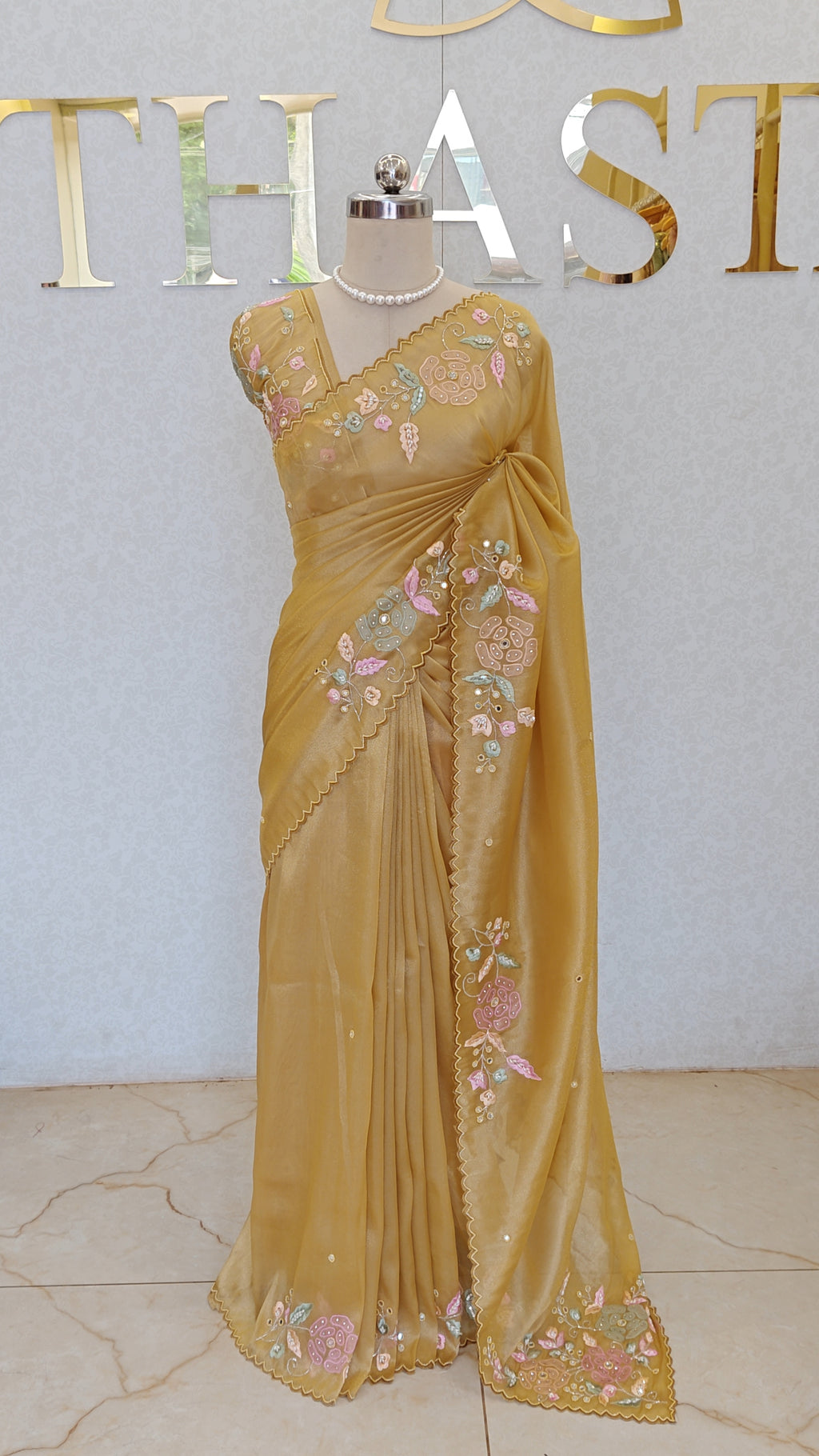 FLOWY ORGANZA TISSUE SAREE