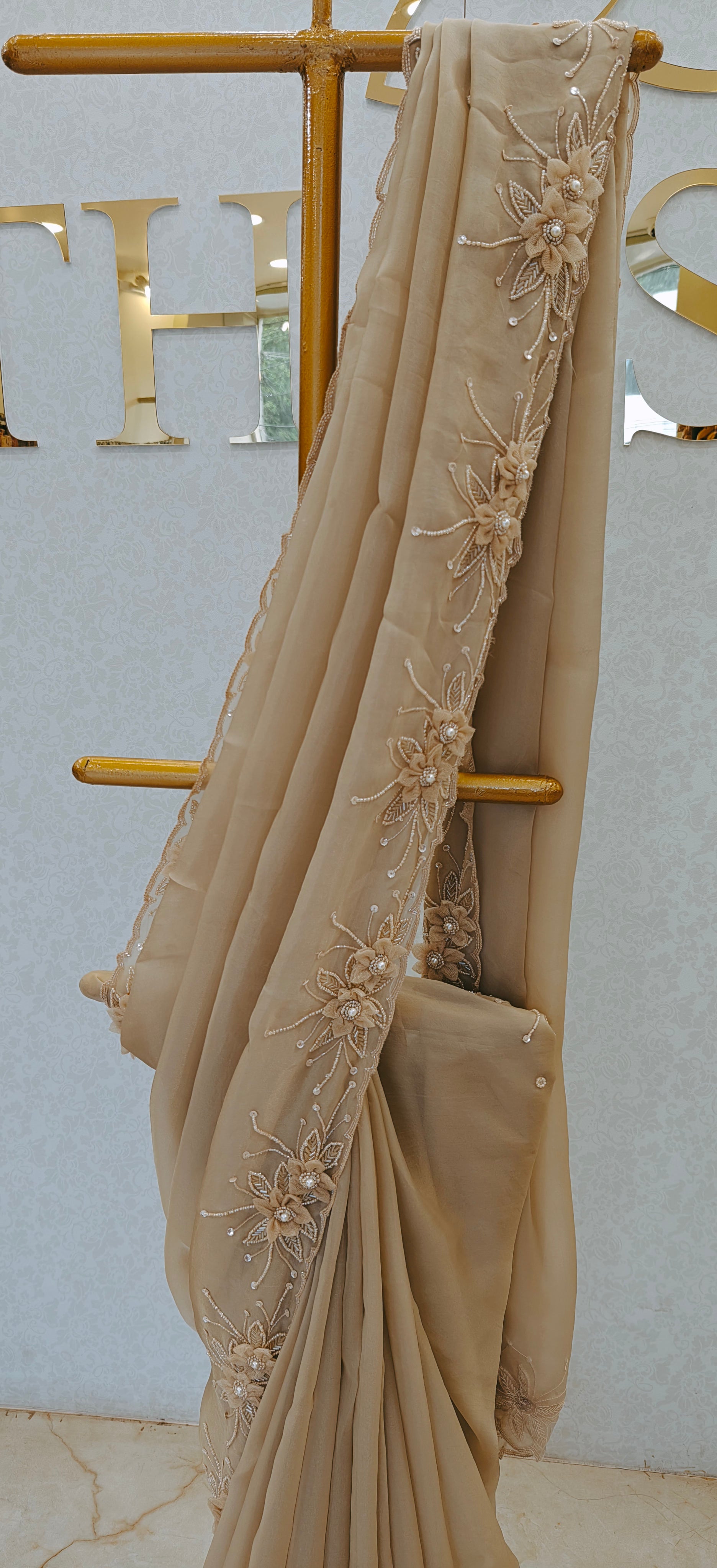 FLOWY ORGANZA SAREE