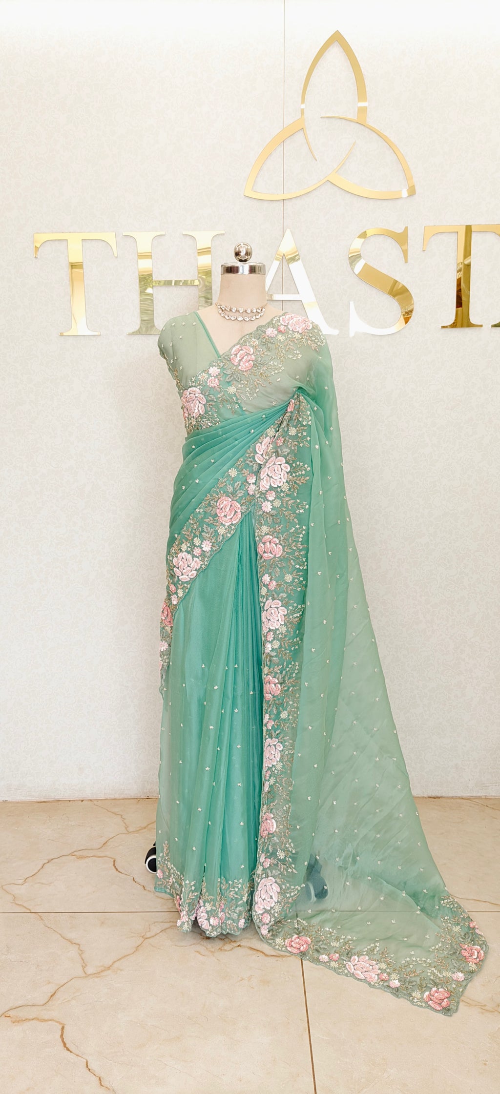 FLOWY ORGANZA SAREE