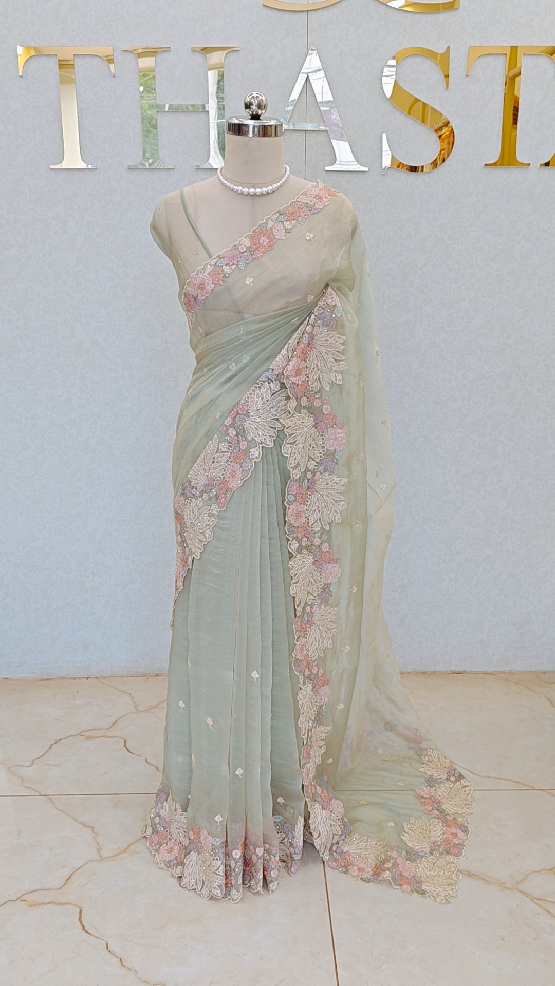 FLOWY ORGANZA SAREE