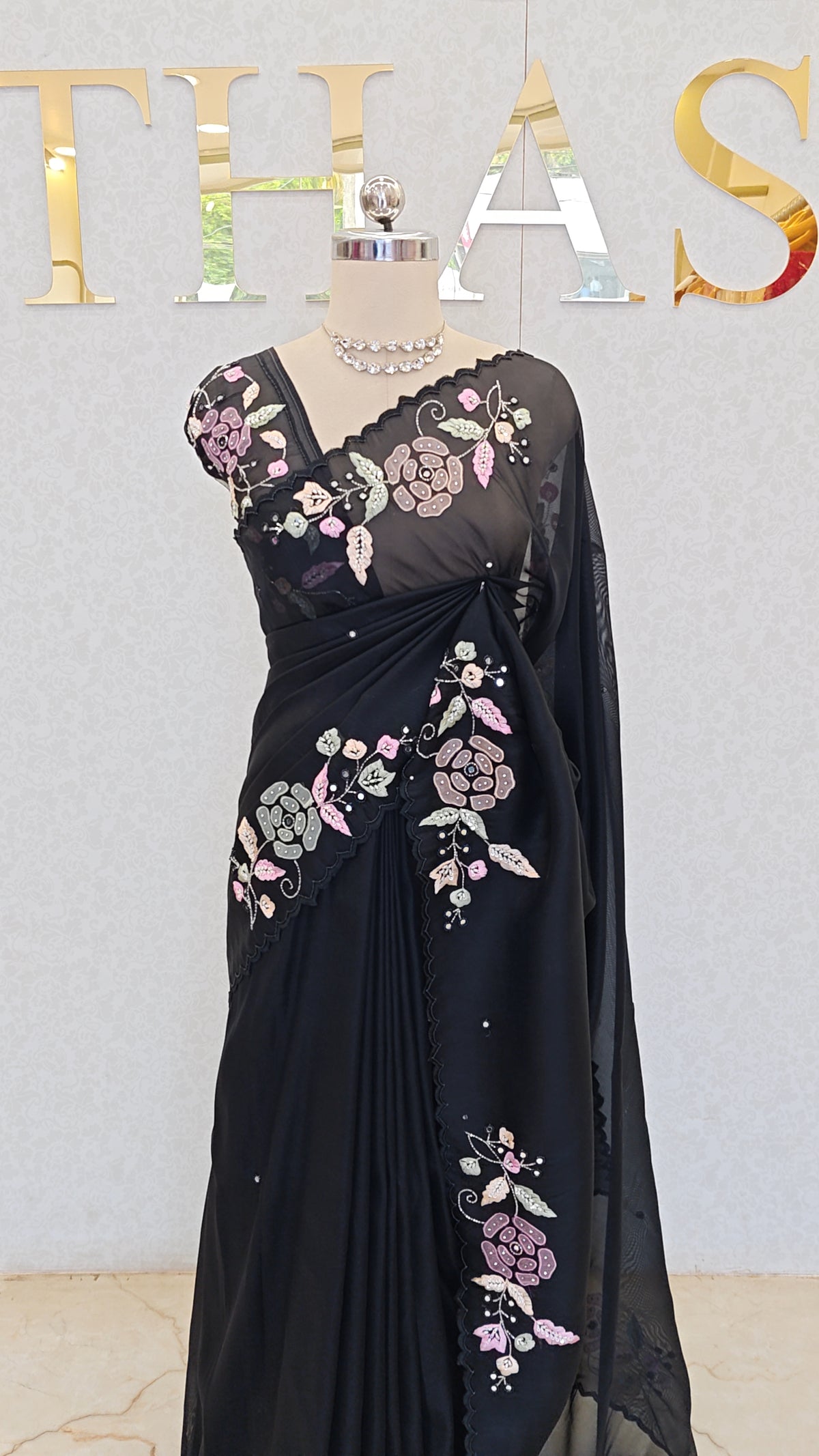 FLOWY ORGANZA TISSUE SAREE