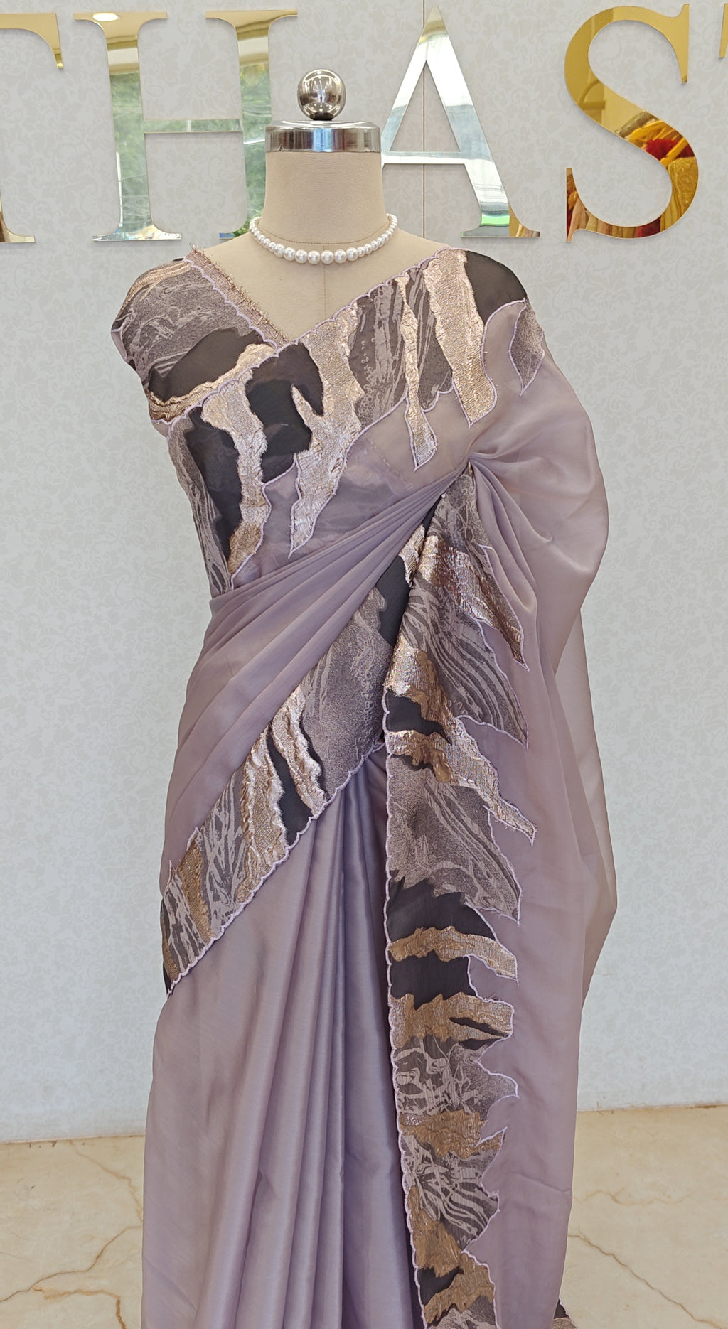 FLOWY ORGANZA SAREE