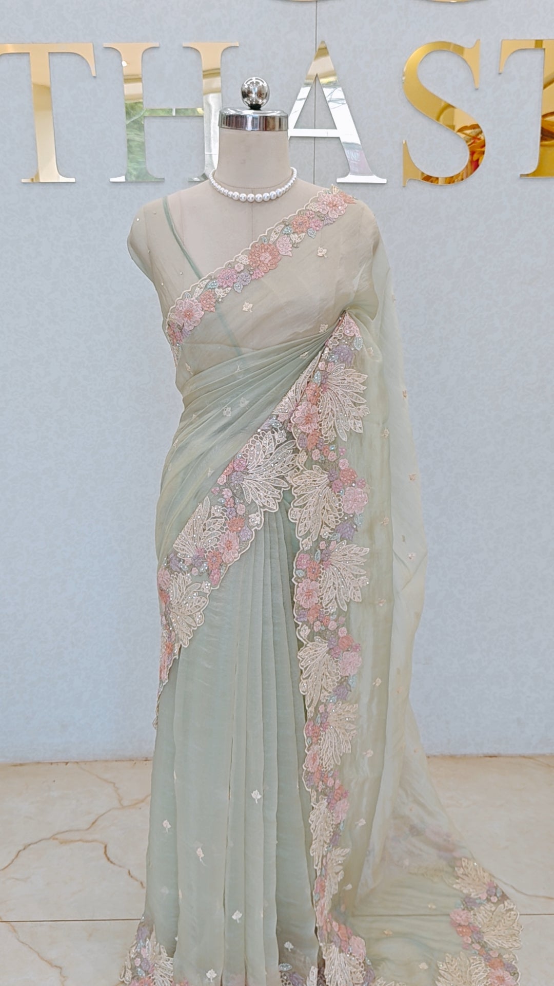 FLOWY ORGANZA SAREE