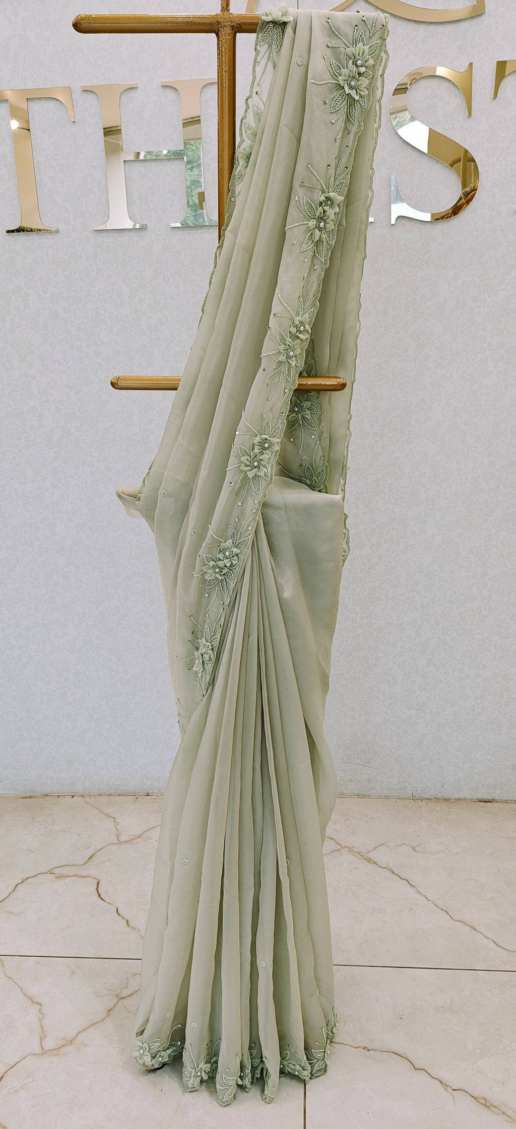 FLOWY ORGANZA SAREE