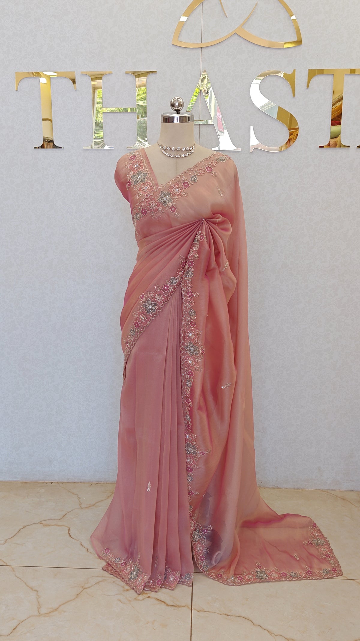 FLOWY ORGANZA SAREE