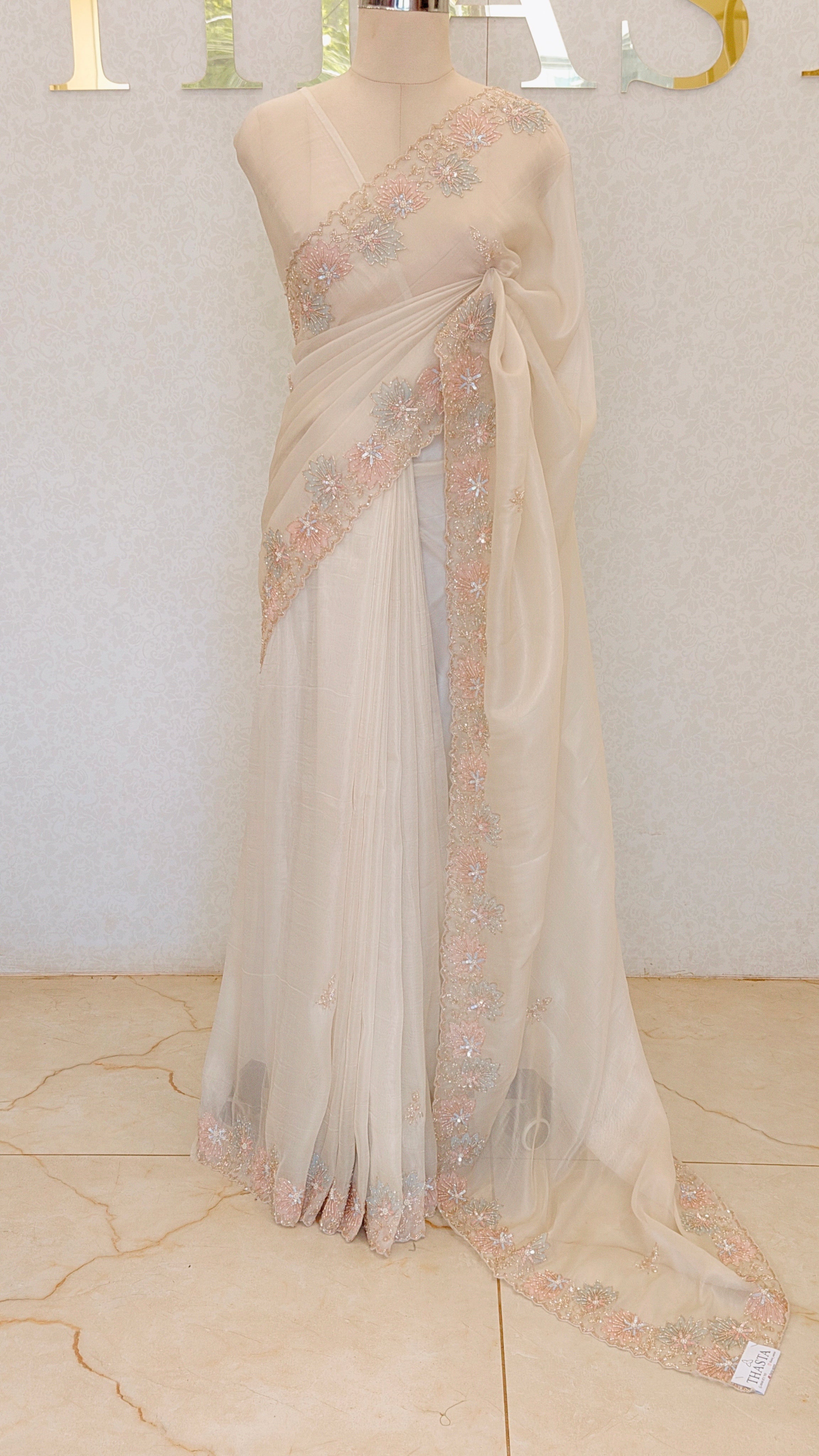 FLOWY ORGANZA SAREE