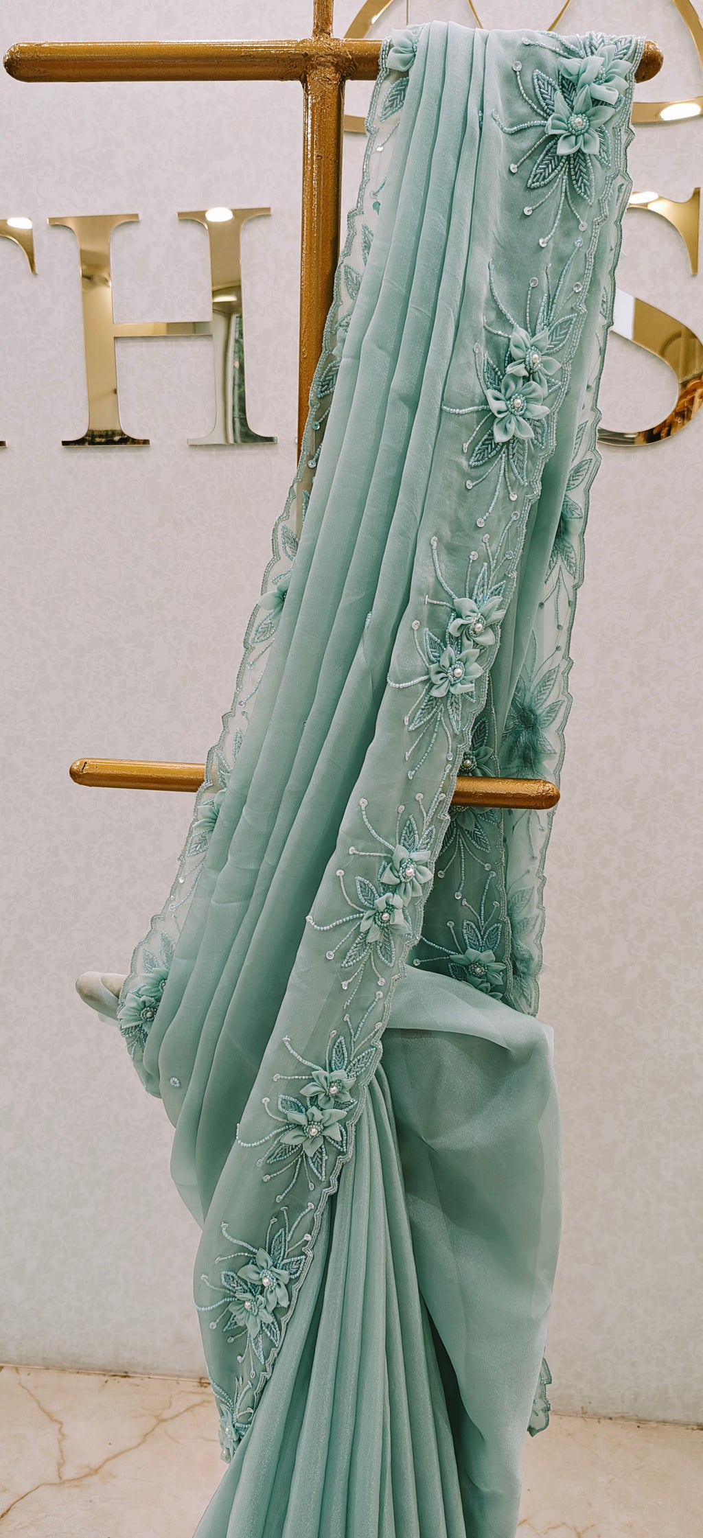 FLOWY ORGANZA SAREE