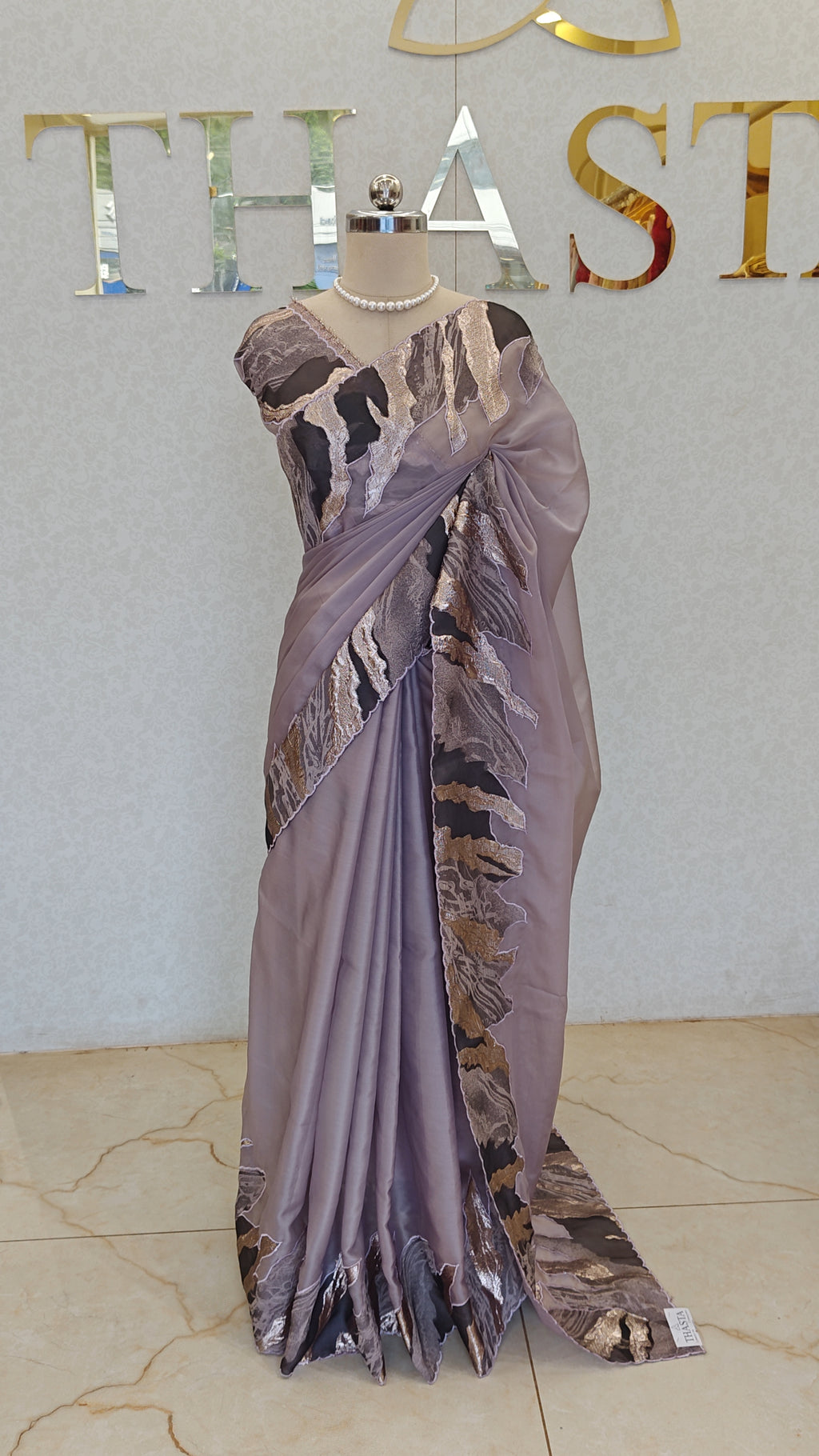 FLOWY ORGANZA SAREE