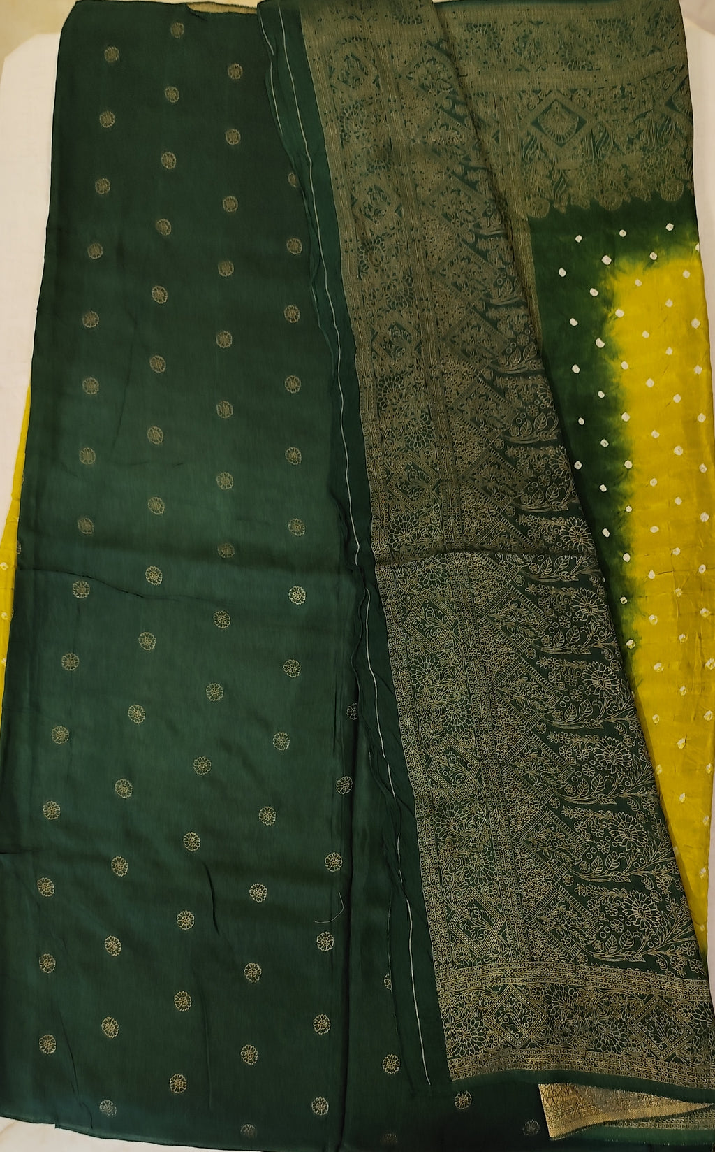 Dola silk with bandhini print saree