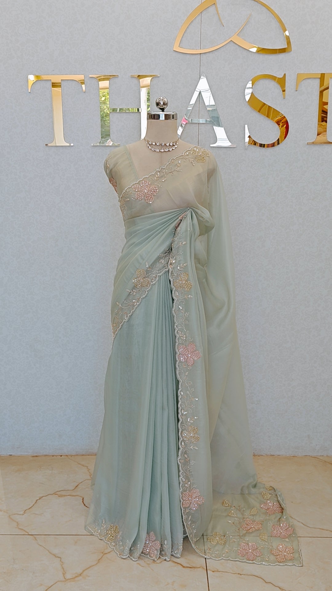 FLOWY ORGANZA SAREE