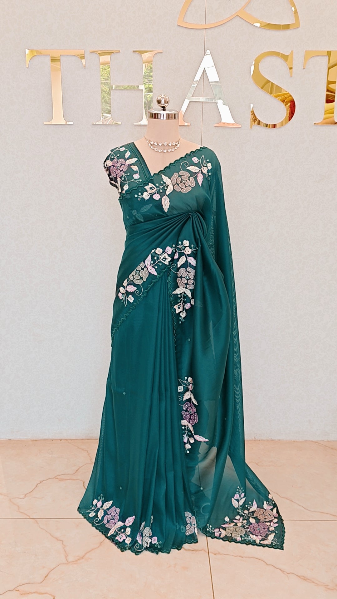 FLOWY ORGANZA TISSUE SAREE