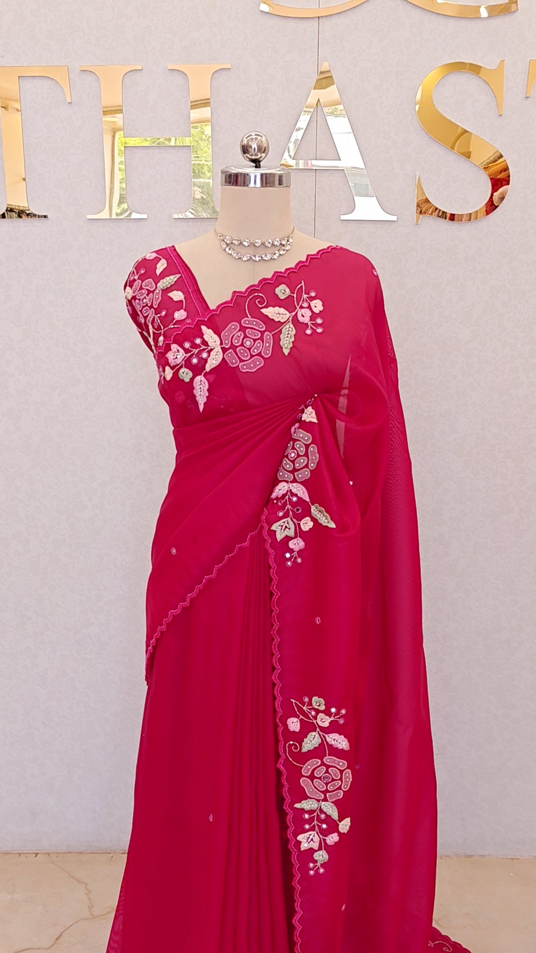 FLOWY ORGANZA TISSUE SAREE