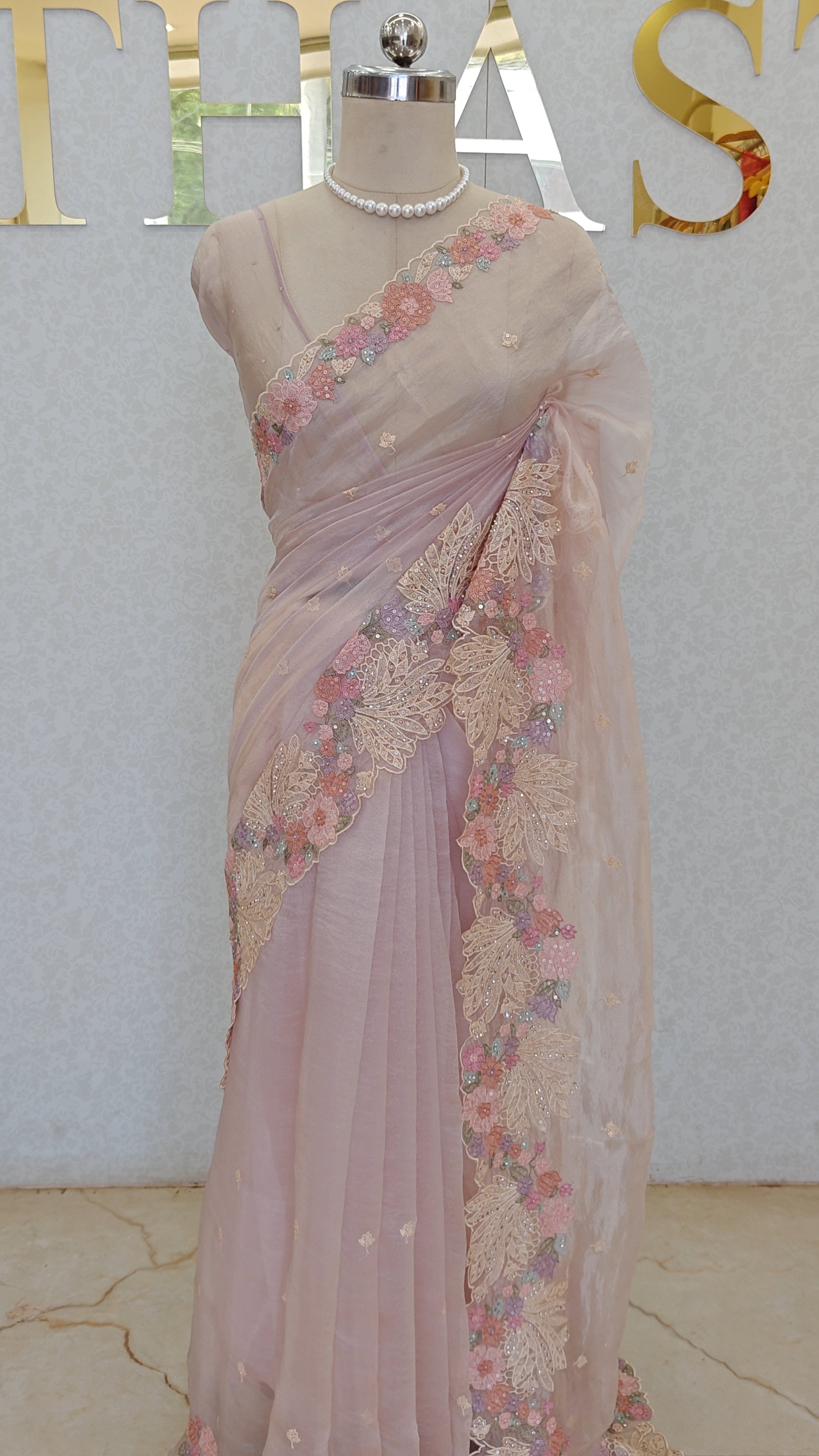 FLOWY ORGANZA SAREE