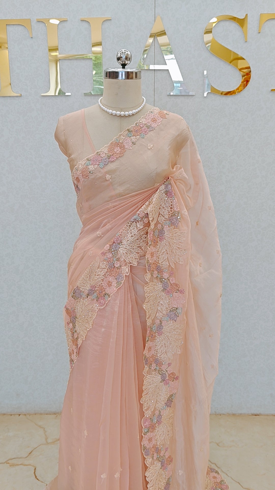 FLOWY ORGANZA SAREE