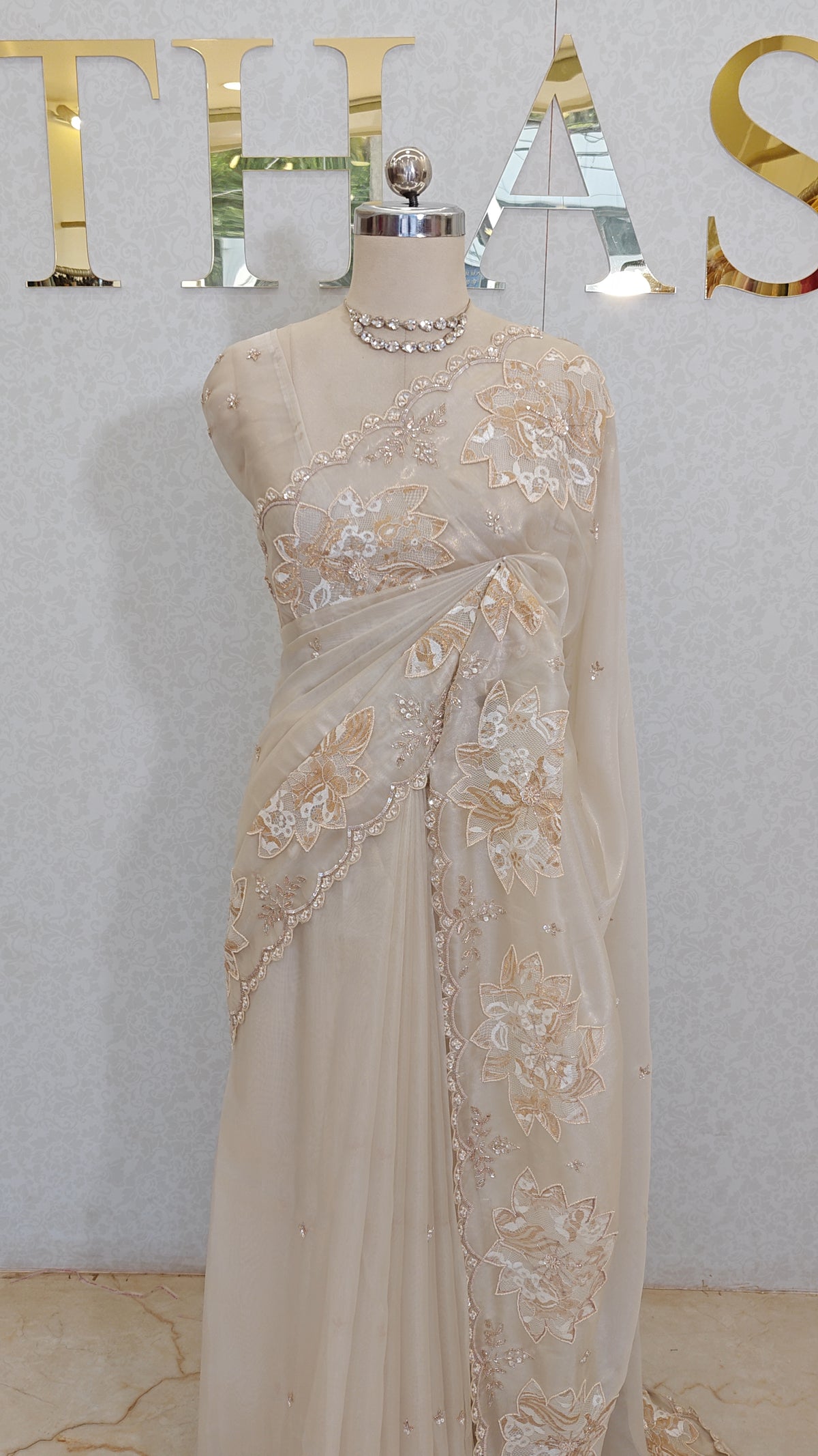 FLOWY ORGANZA SAREE