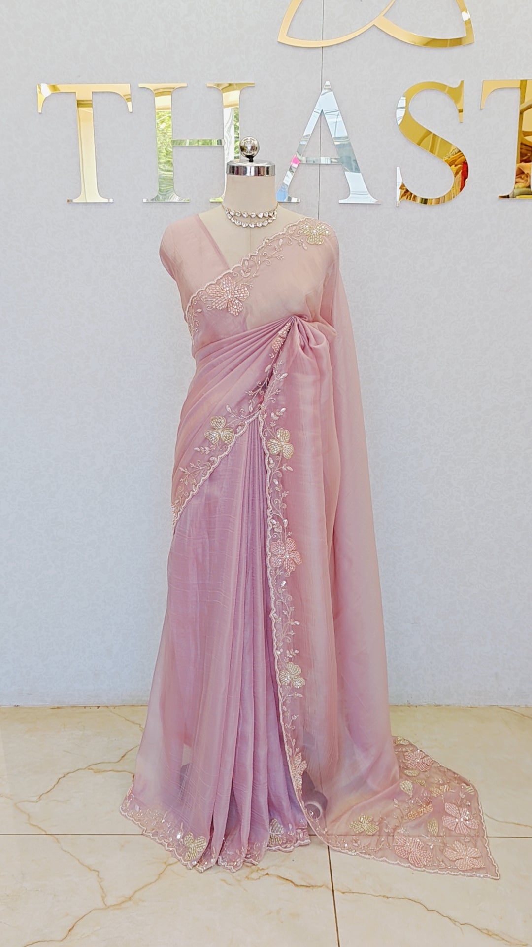 FLOWY ORGANZA SAREE