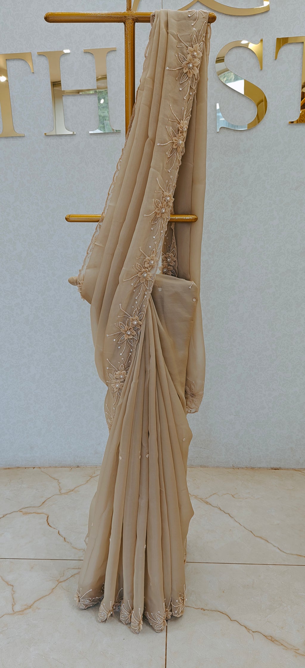 FLOWY ORGANZA SAREE