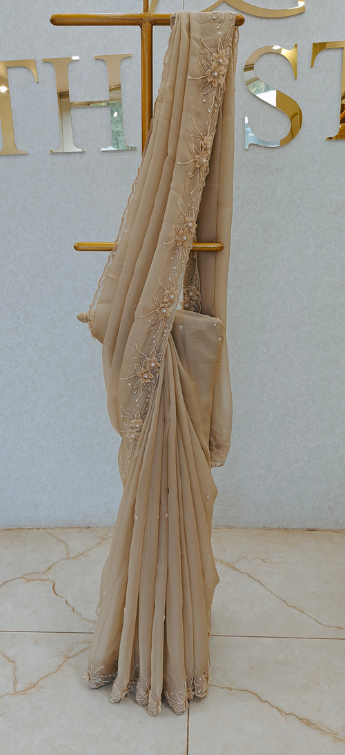 FLOWY ORGANZA SAREE