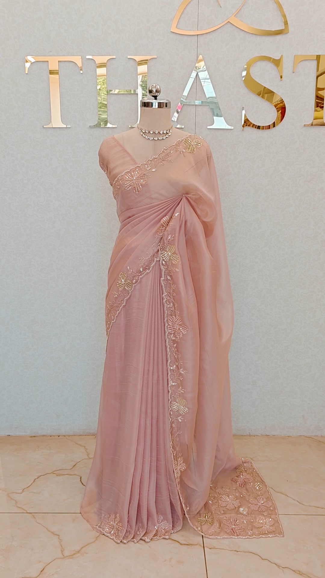 FLOWY ORGANZA SAREE