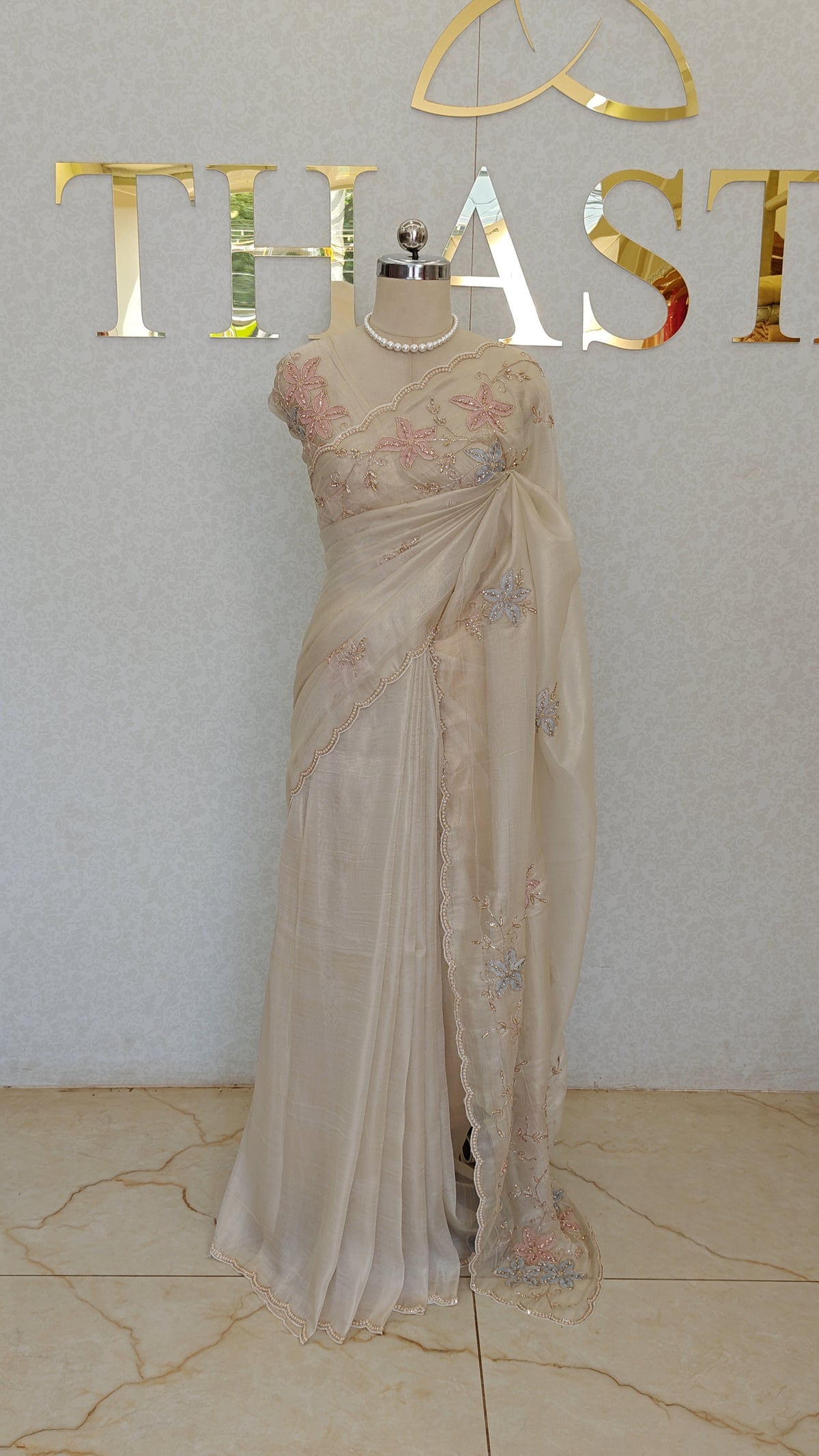 FLOWY ORGANZA SAREE
